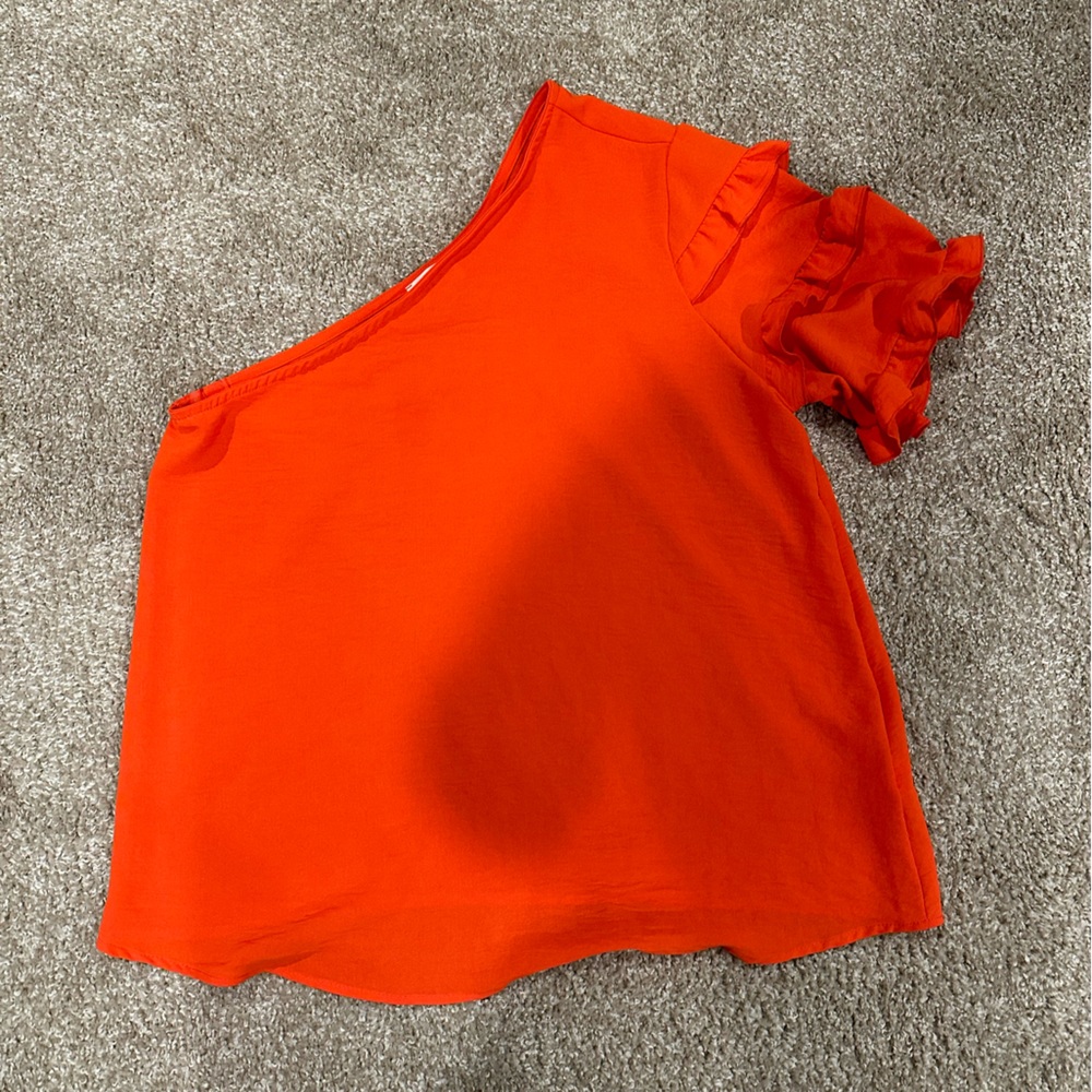 143 Story by Line Up off-the-should blouse.